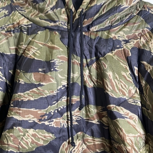 Perseverance Survival Woobie Hoodie Men's  Size 2X  Camo Green New Quilted Light - Picture 6 of 12
